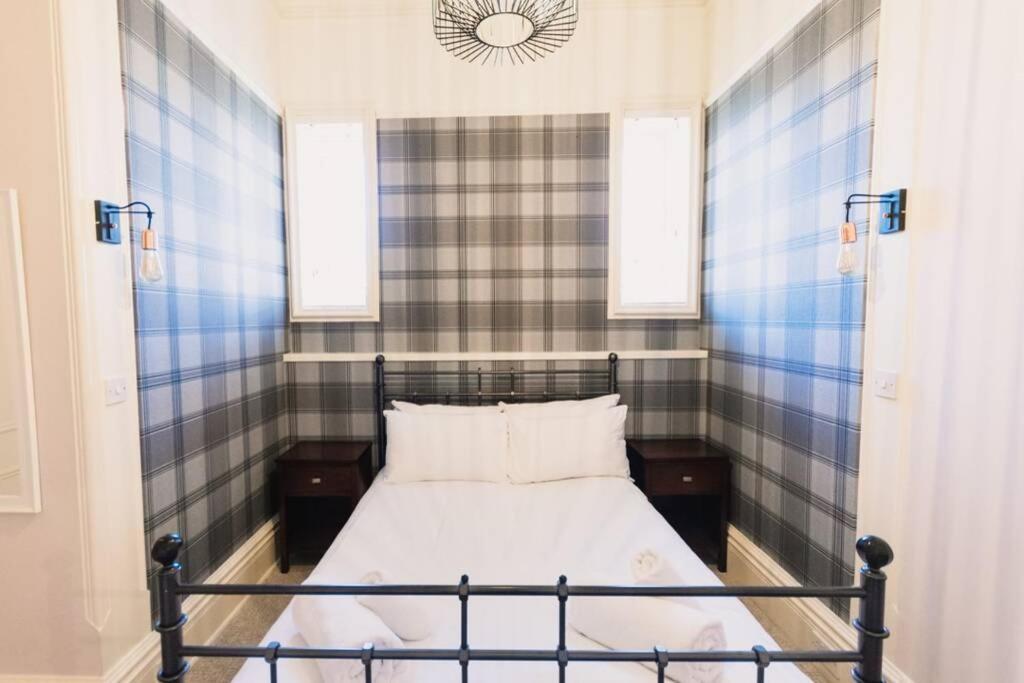 Atholl Apartment - A Unique Apartment In Countryside Park With Wifi And Access To Pool And Bar Perth Zewnętrze zdjęcie